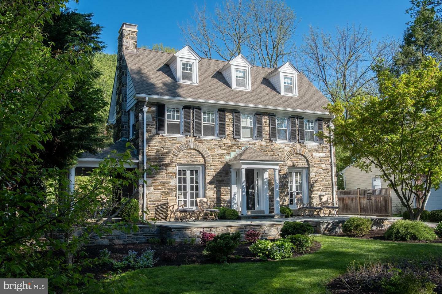 Property Photo: 711 Hemlock Road PA 19063