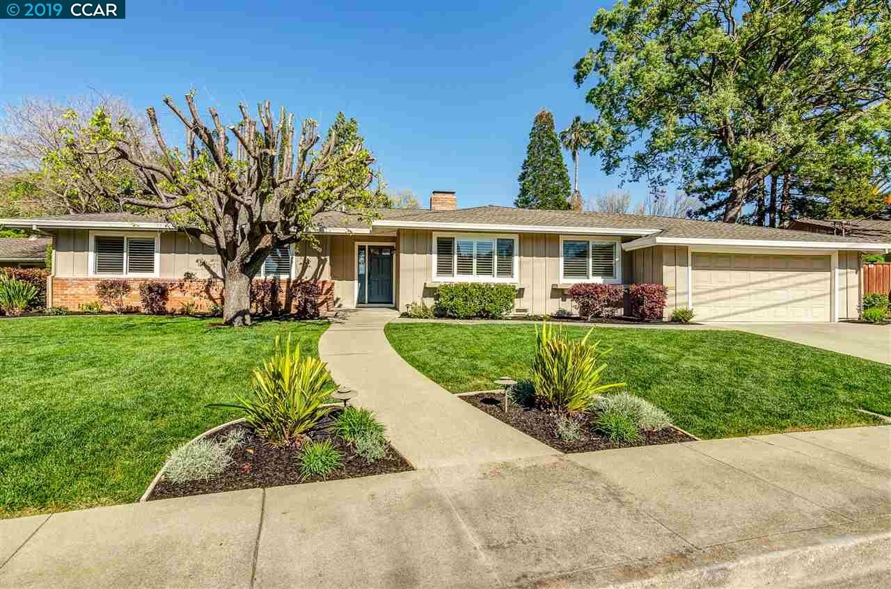 Property Photo: 448 Fenway Dr CA 94598
