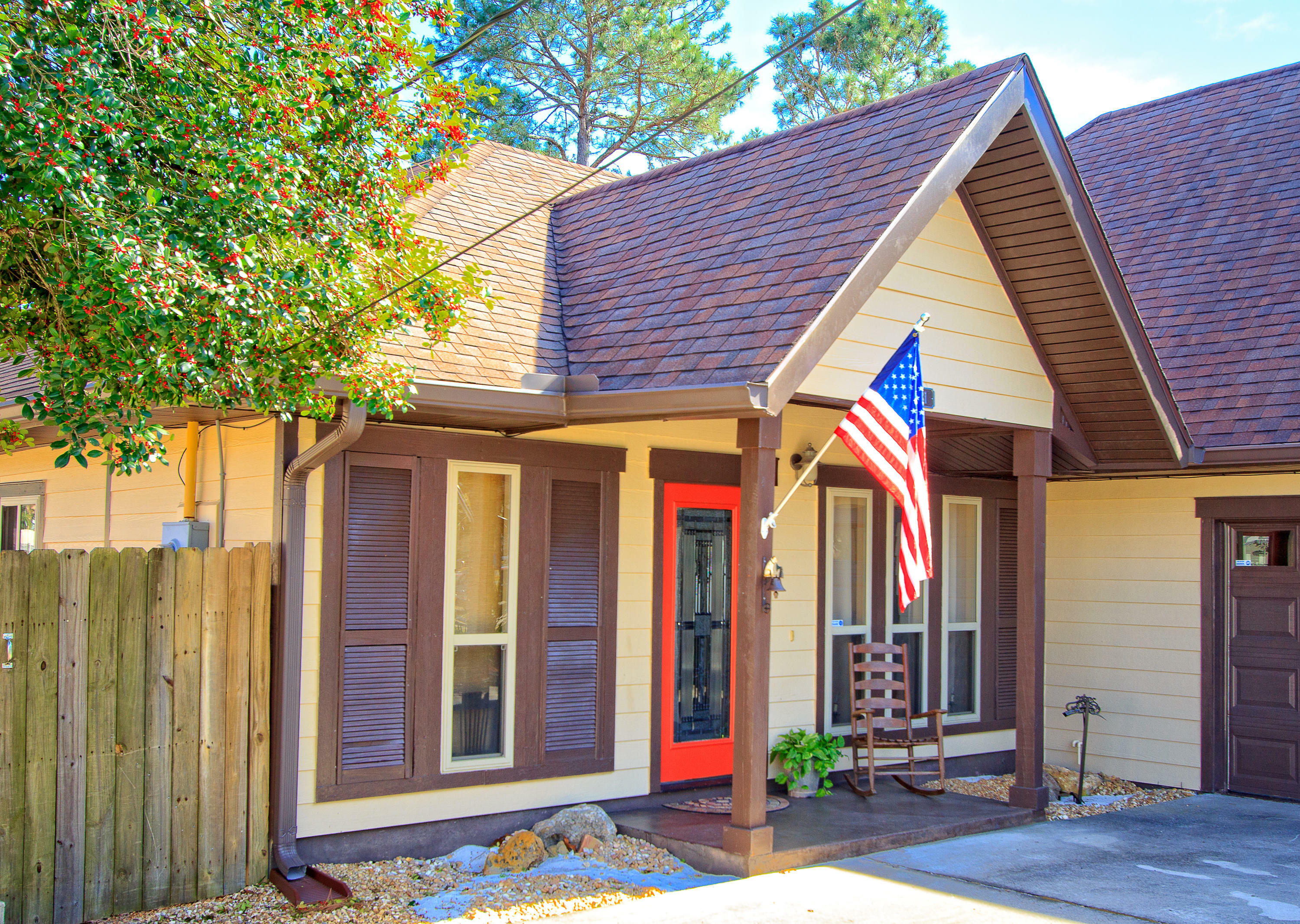 Property Photo: 881 Kell Aire Drive FL 32541