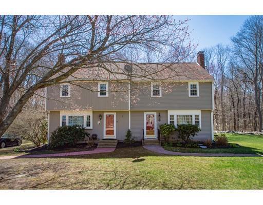 Property Photo: 1 Hearthside Ct 1 MA 02066