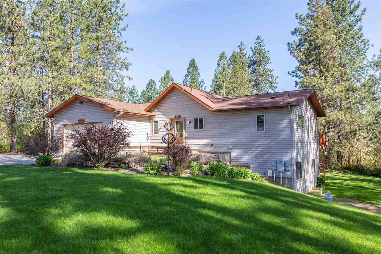 Property Photo:  25518 E Moffat Rd  WA 99025-9433 