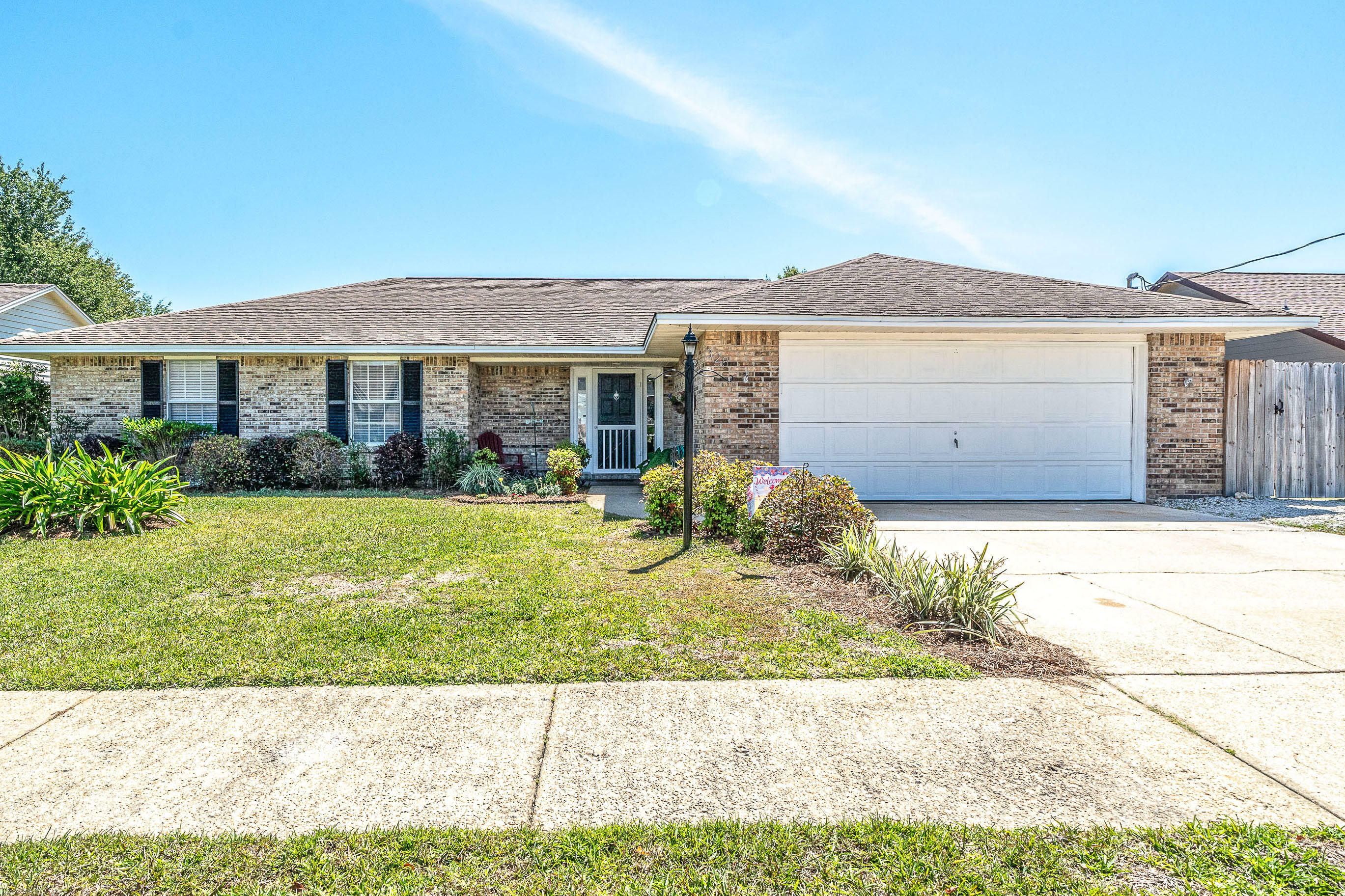 Property Photo:  328 Sailfish Circle  FL 32541 