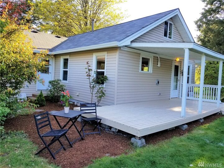 Property Photo: 10923 36th St E WA 98372