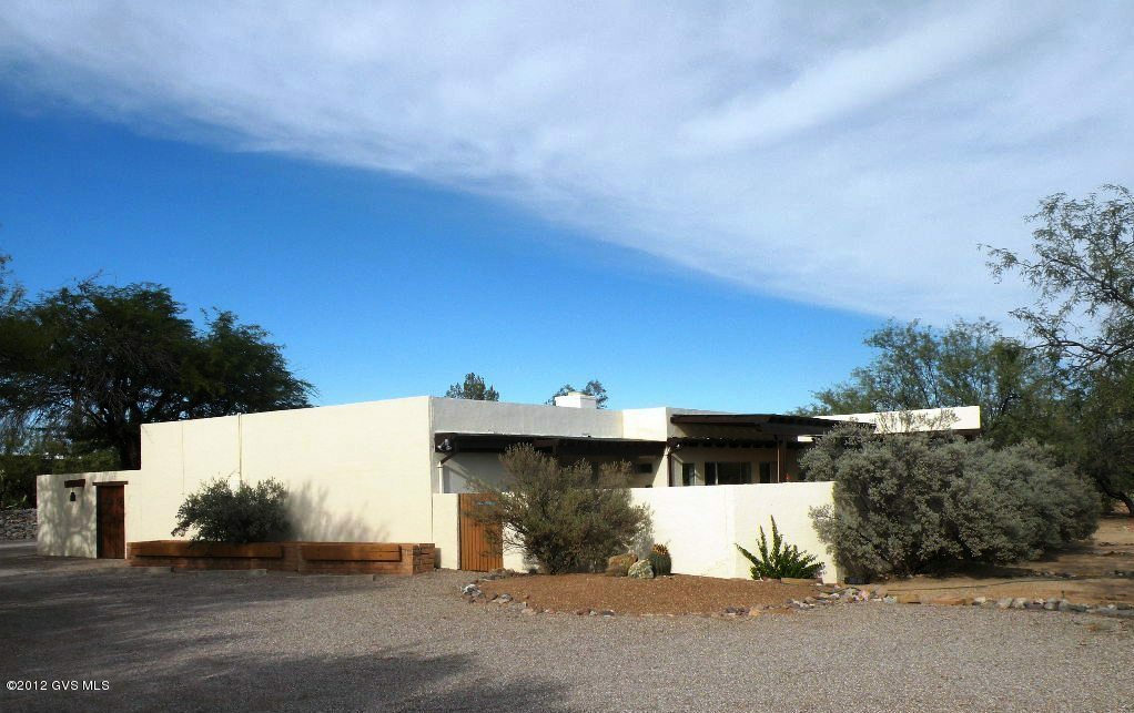 Property Photo:  510 W Paseo Del Canto  AZ 85622 