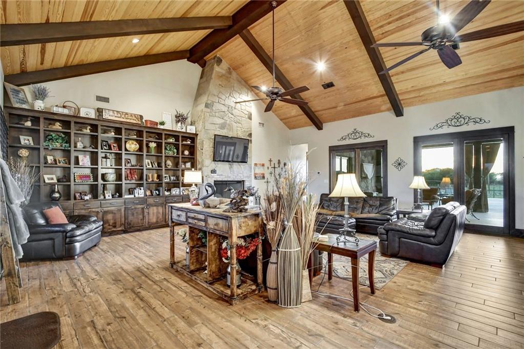 Property Photo:  555 County Road 255  TX 78633 