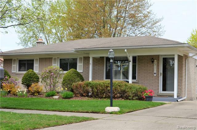 Property Photo:  39770 Deepwood Street  MI 48188 