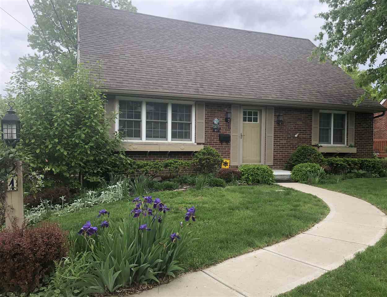 Property Photo:  21 Lilac Lane  KY 41075 