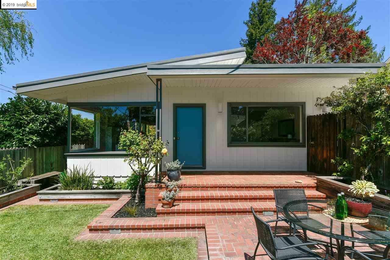 Property Photo:  7079 Thornhill Dr  CA 94611 