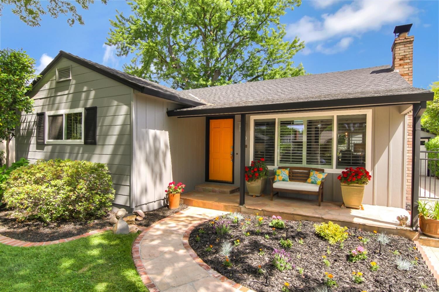 Property Photo: 69 Fallon CA 95819