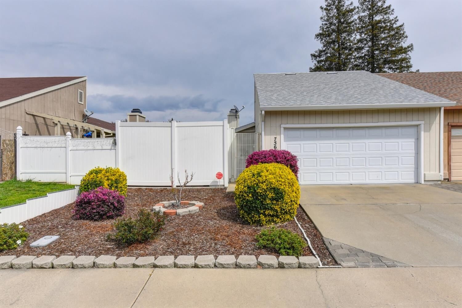 Property Photo:  7569 Waterwillow Drive  CA 95828 