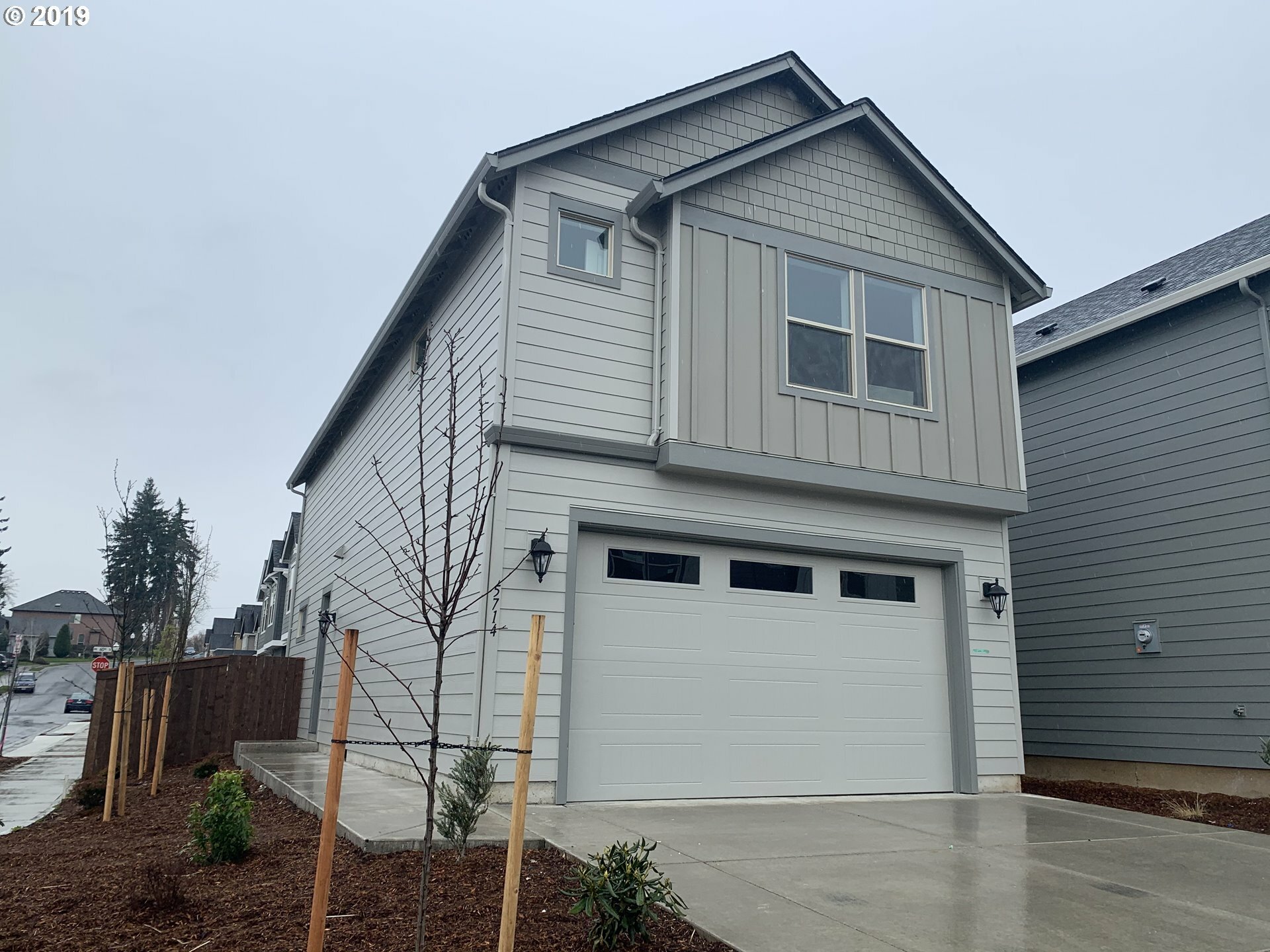 Property Photo:  5714 NE 59th Cir  WA 98661 