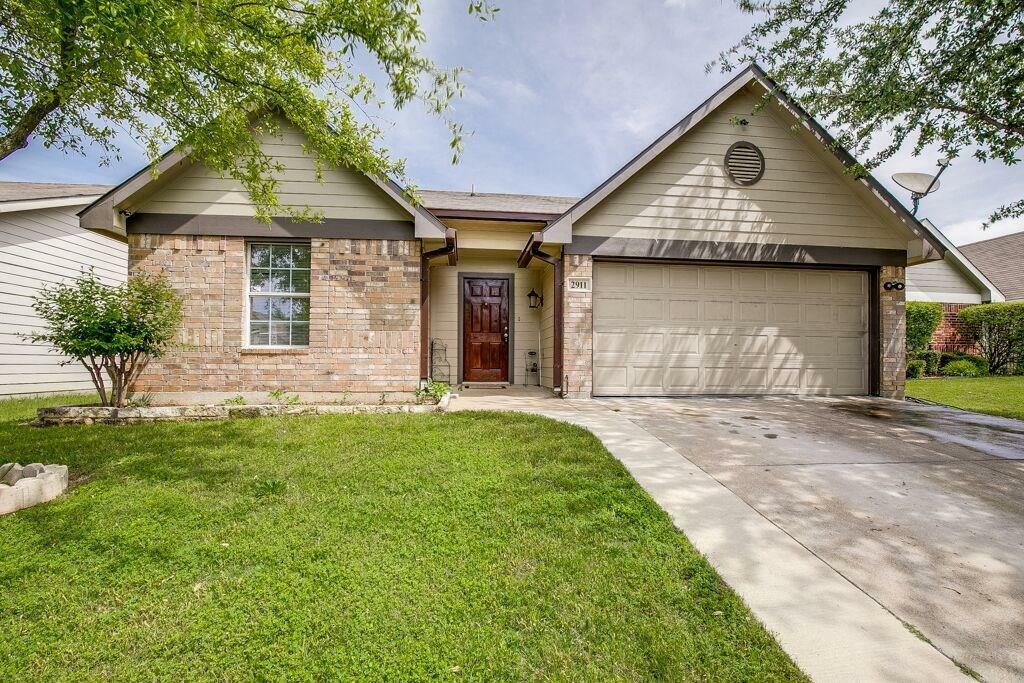 Property Photo:  2911 Saint Bernard Drive  TX 75233 