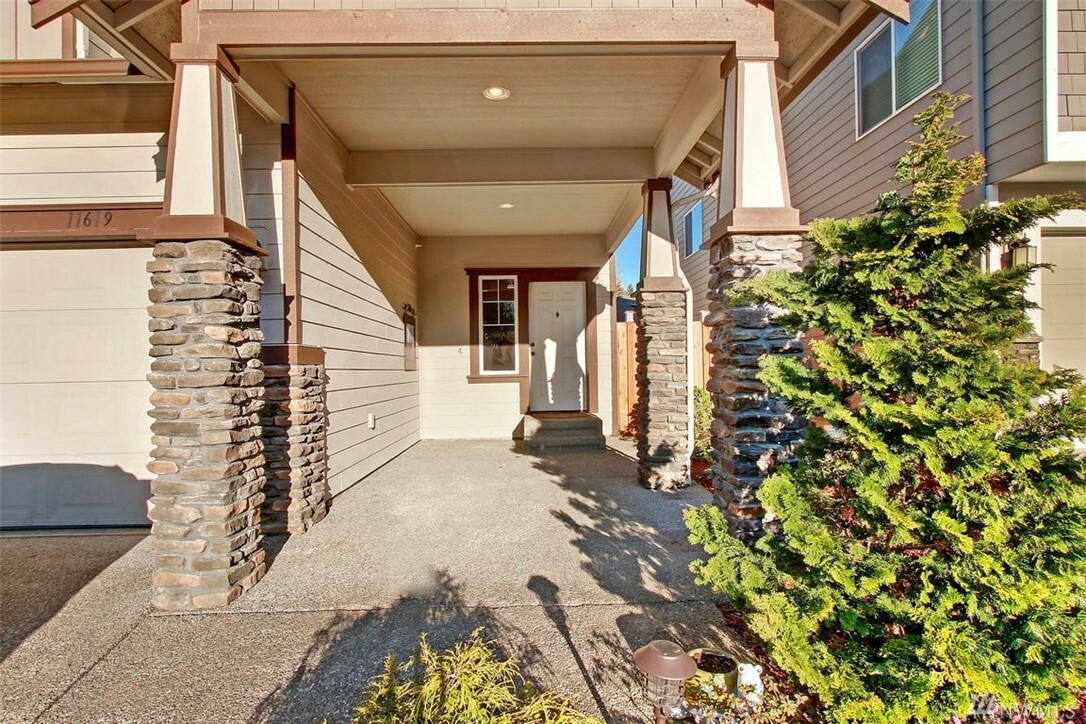 Property Photo:  11619 10th Place W  WA 98204 