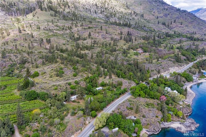 15339 S Lakeshore Road  Chelan WA 98816 photo