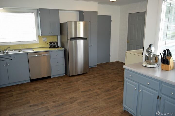 Property Photo: 716 Spruce St WA 98550