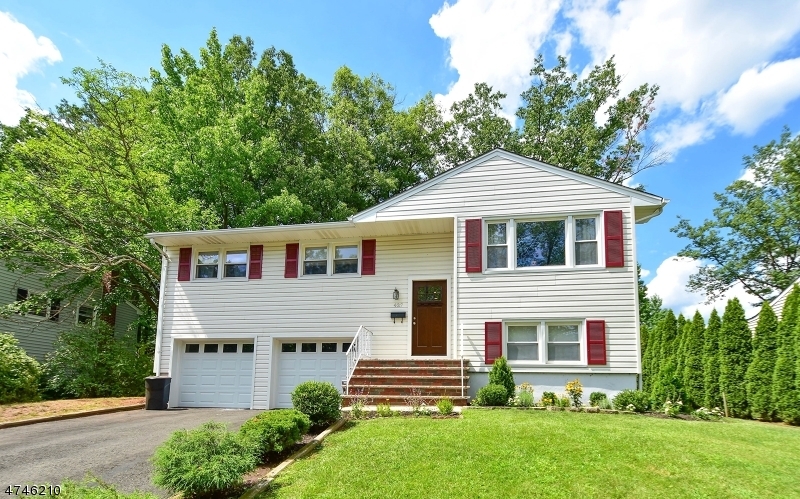 Property Photo:  437 La Grande Ave  NJ 07023 