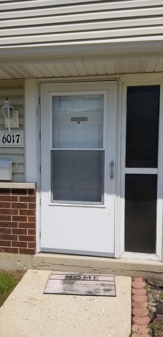 Property Photo: 6017 Kit Carson Drive 6017 IL 60133