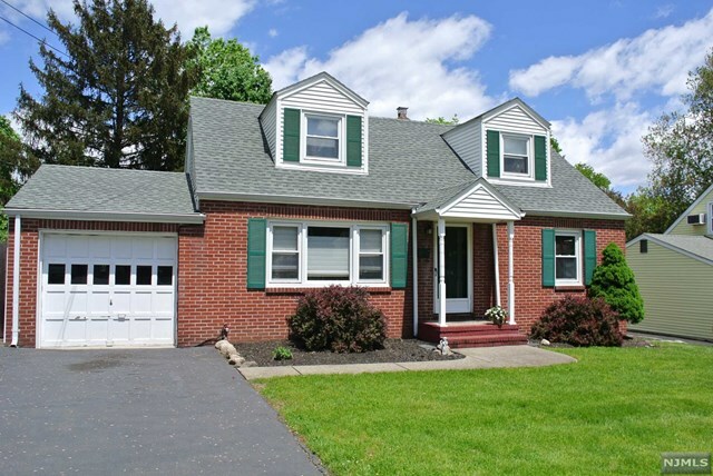 Property Photo:  84 Seneca Avenue  NJ 07630 