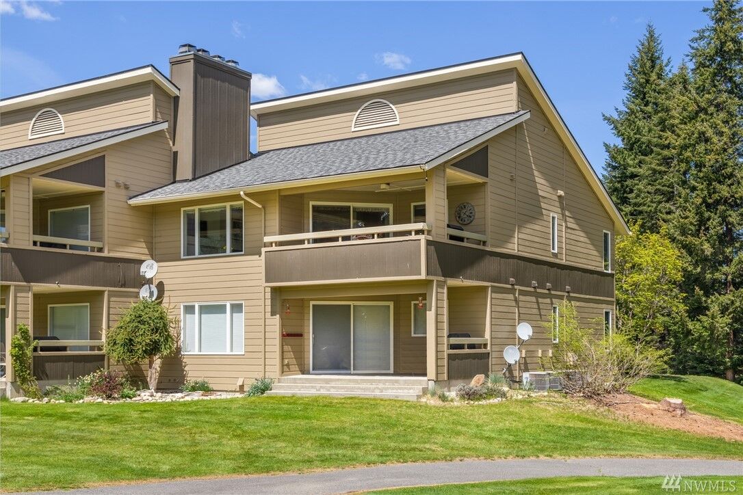 Property Photo:  20795 Kahler Dr G-5  WA 98826 