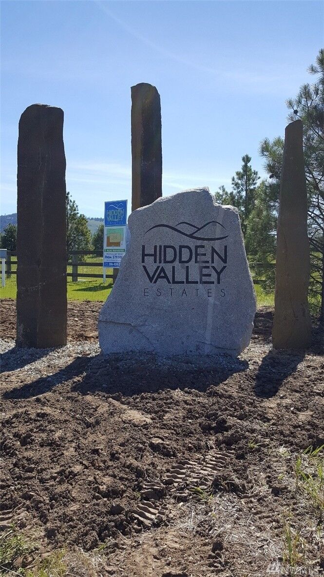 Property Photo: 849 (Lot 9) Leo Lane WA 98922