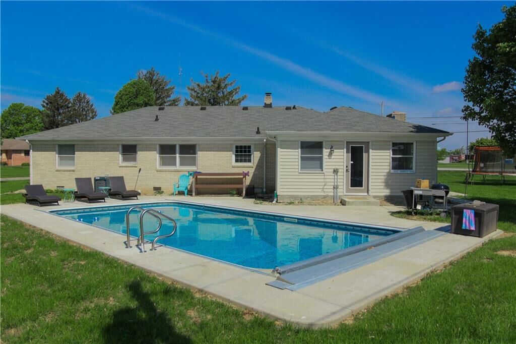 Property Photo: 3005 Olive Branch Road IN 46143