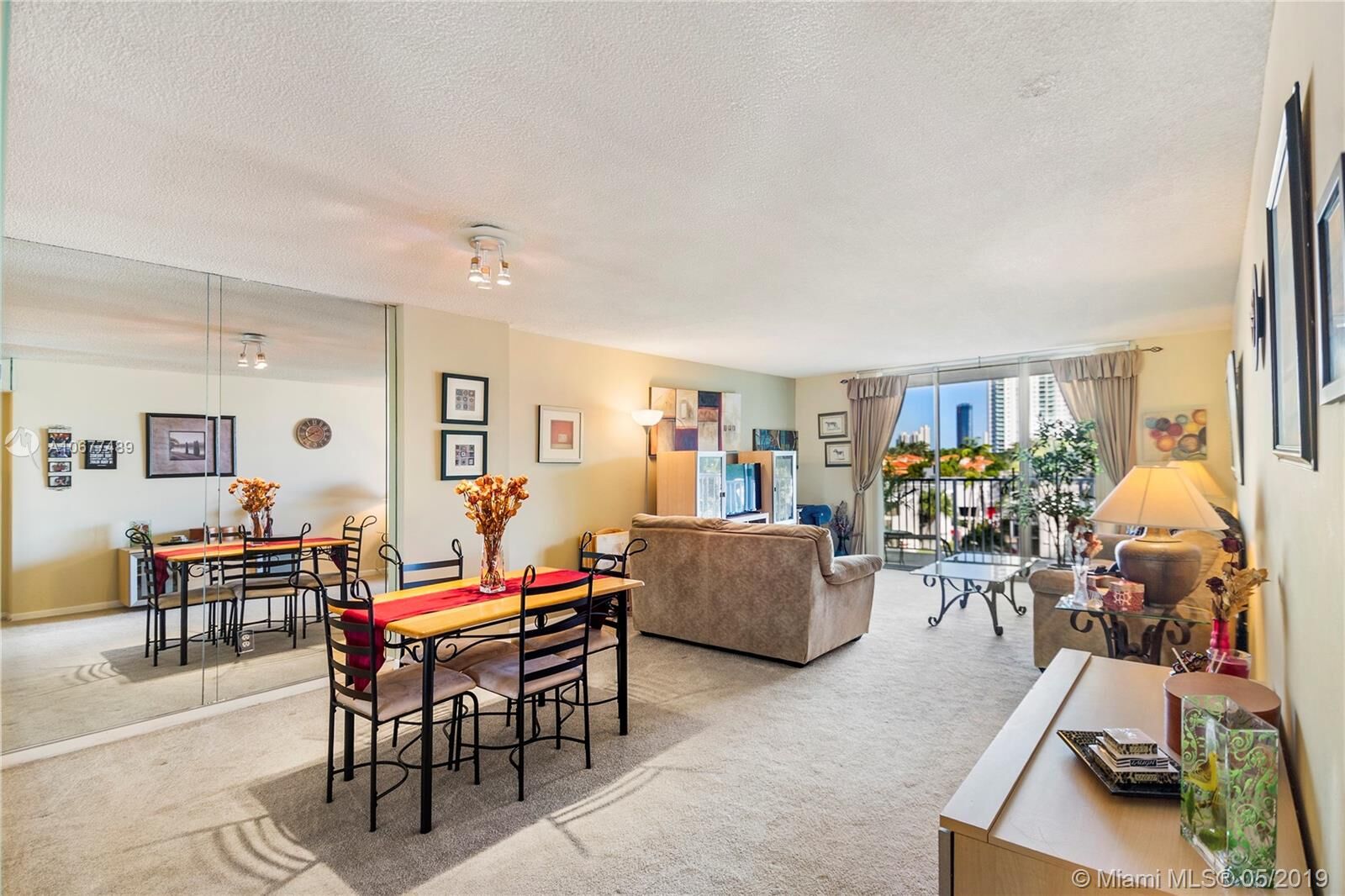 Property Photo: 2851 NE 183 St 305E FL 33160