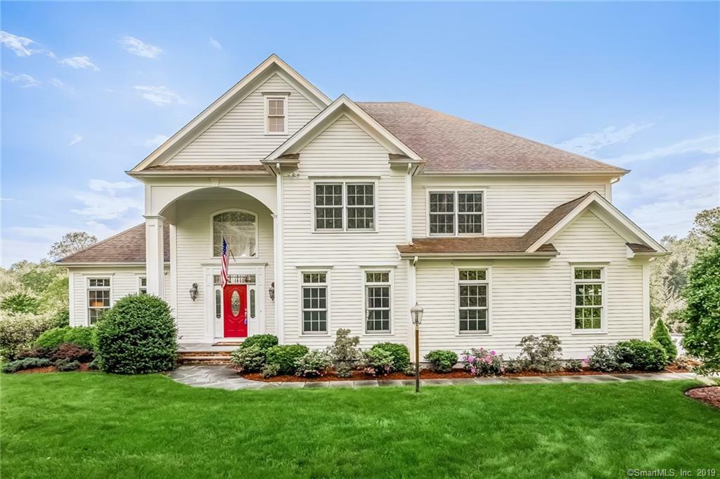 Property Photo:  373 Chestnut Hill Road  CT 06851 