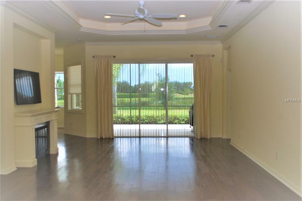 Property Photo:  4617 Claremont Park Drive  FL 34211 