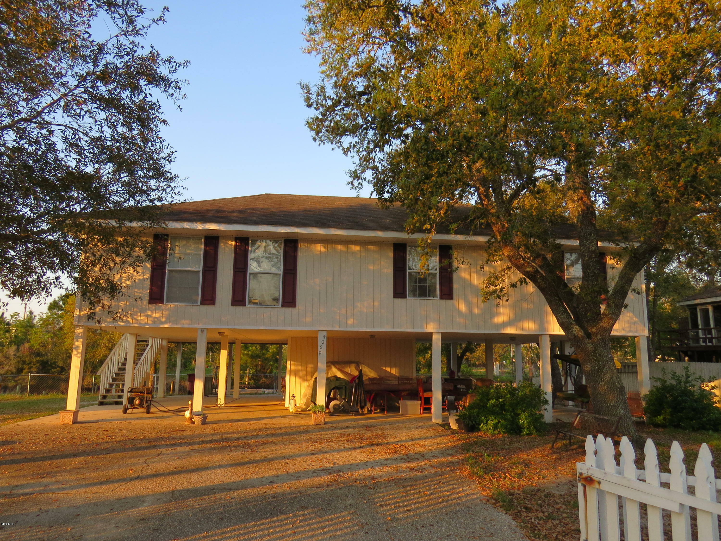 Property Photo: 4069 Robin Street MS 39520