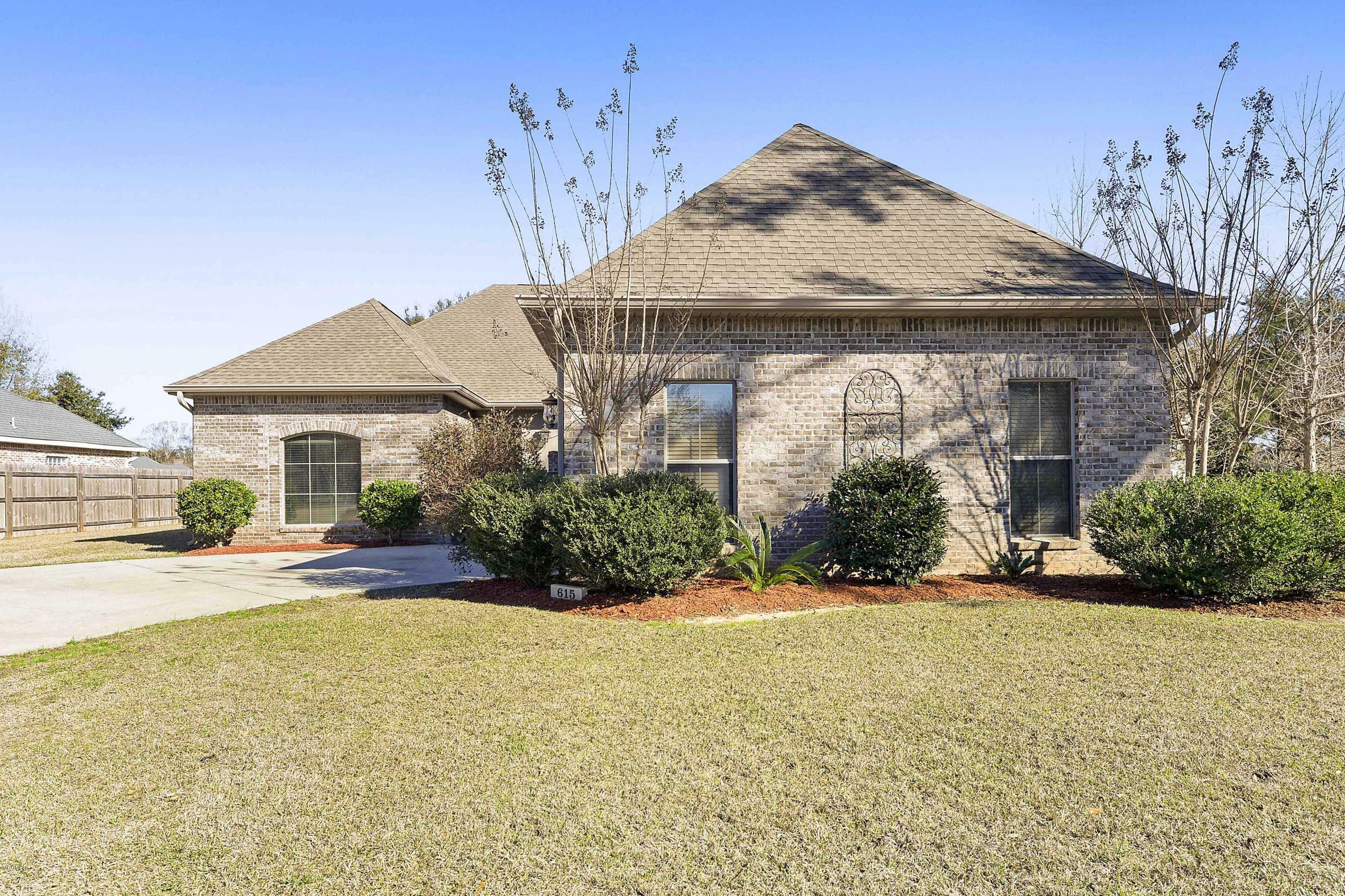 Property Photo:  615 Charleston Lane  MS 39560 