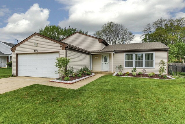 Property Photo:  600 Thompson Boulevard  IL 60089 