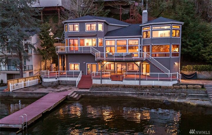 1838 W Lake Sammamish Pkwy NE  Bellevue WA 98008 photo