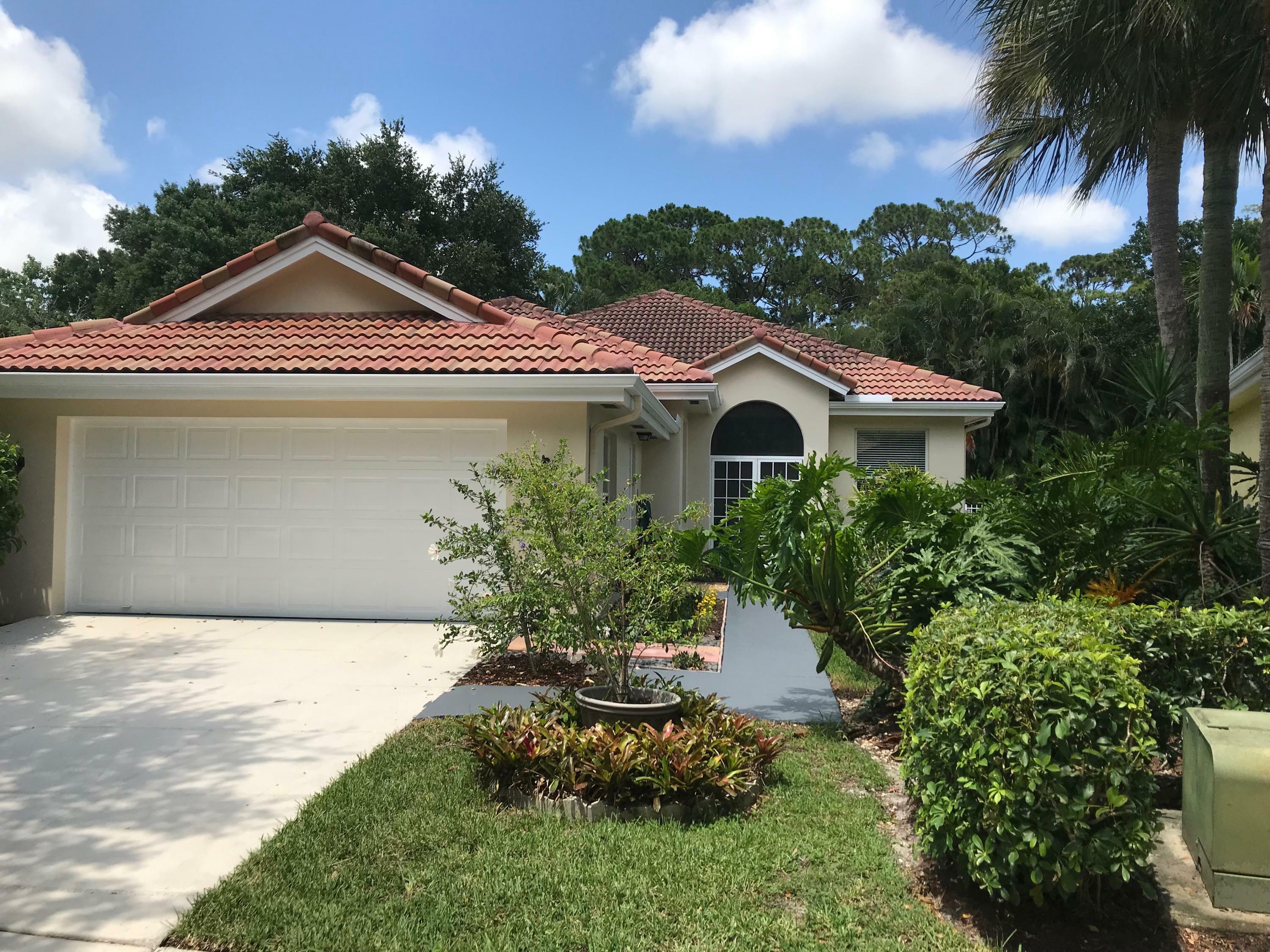 Property Photo:  124 S Hampton Drive  FL 33458 