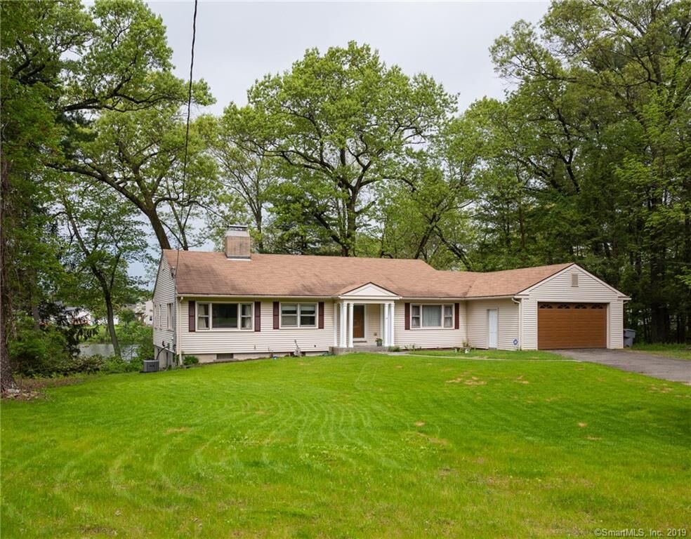 Property Photo:  4 Crescent Beach Drive  CT 06082 