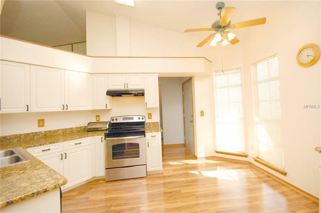 Property Photo:  1304 Rinkfield Place  FL 33511 