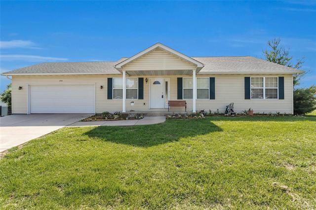 Property Photo: 210 North Cedar Bluff Drive 62295