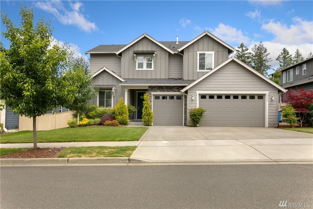 Property Photo:  4410 Campus Dr NE  WA 98516 