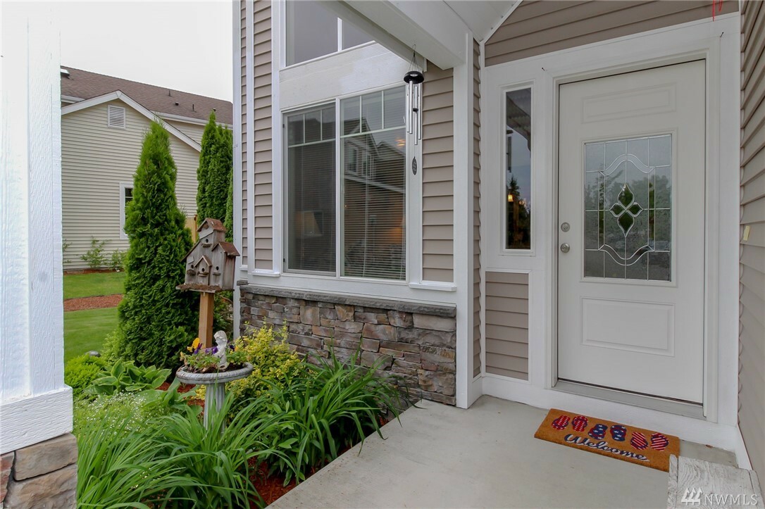 Property Photo: 23641 SE 282nd St WA 98038
