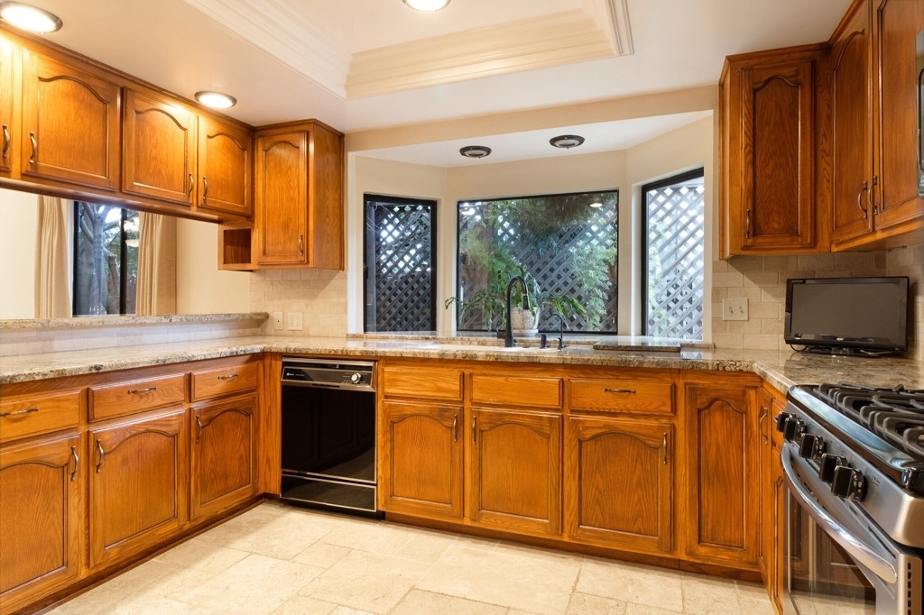 Property Photo: 24835 Woodward Ave CA 90717