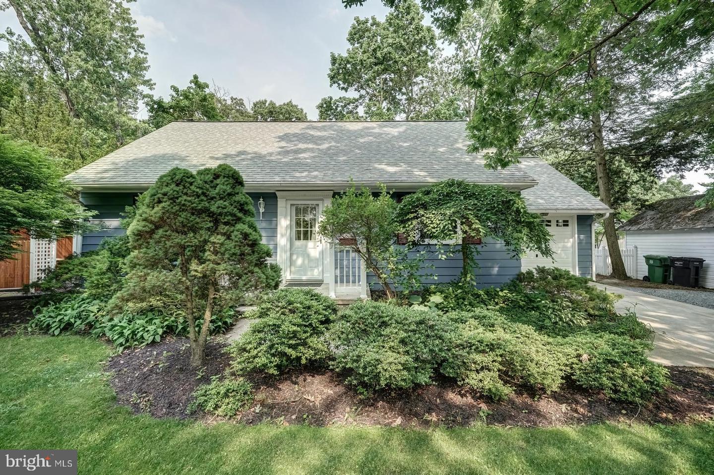 Property Photo: 405 N Marion Avenue NJ 08090
