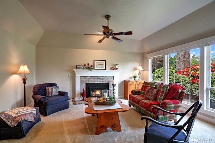 Property Photo:  12111 NE 165th Place  WA 98011 