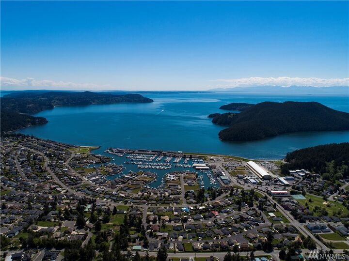 Property Photo:  1710 Cay Wy  WA 98221 