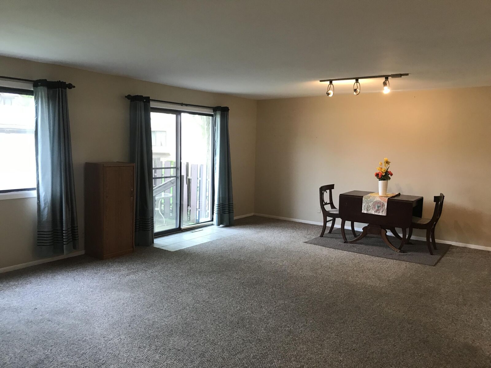 Property Photo: 5734 Cambridge Ln 6 WI 53406