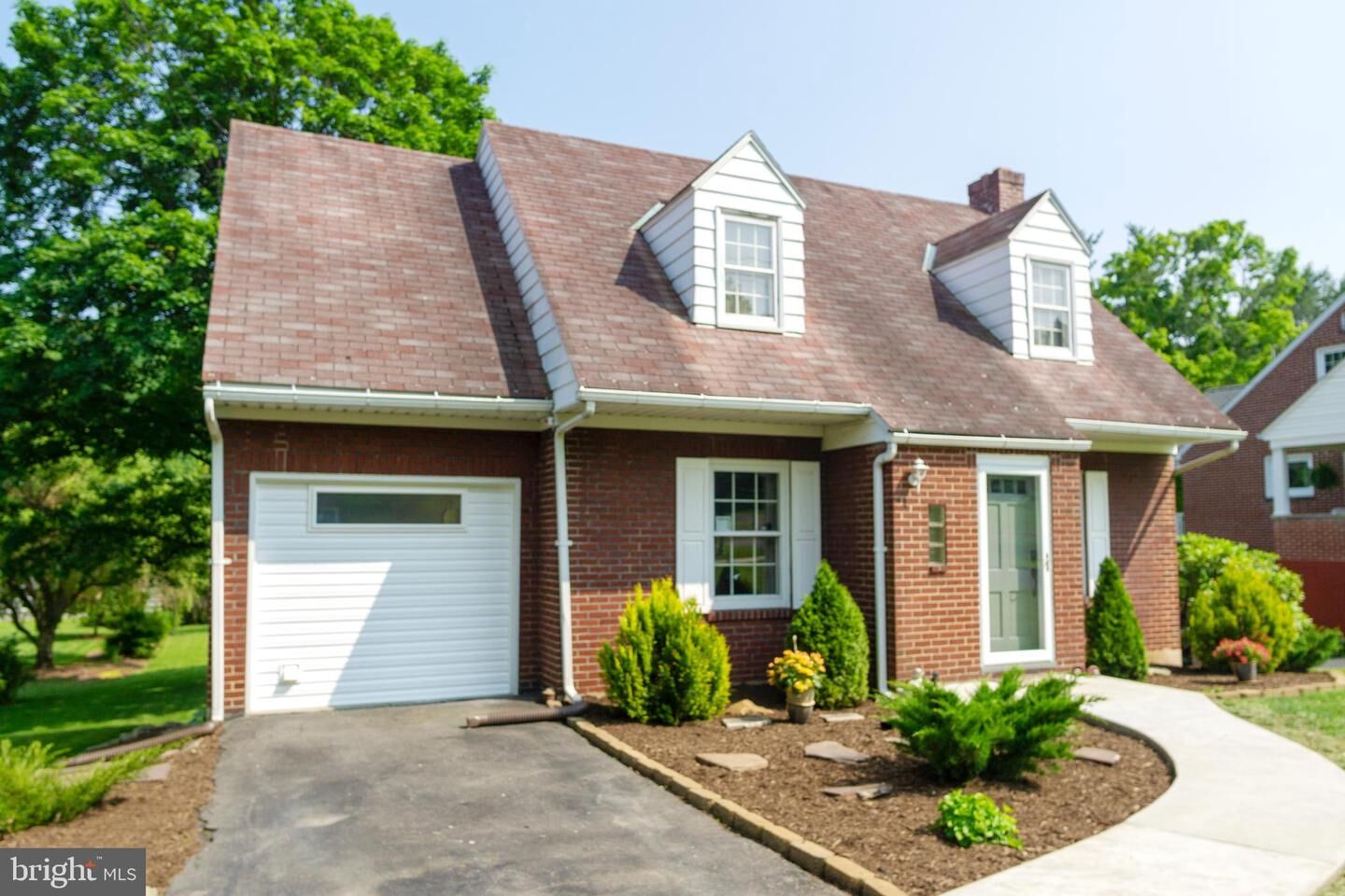 Property Photo: 746 National Highway MD 21502