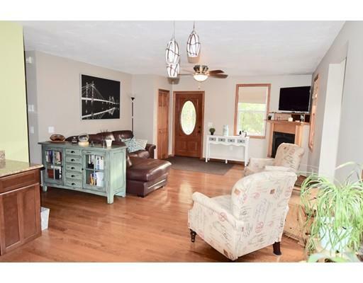 Property Photo: 525 Massasoit Rd MA 01604