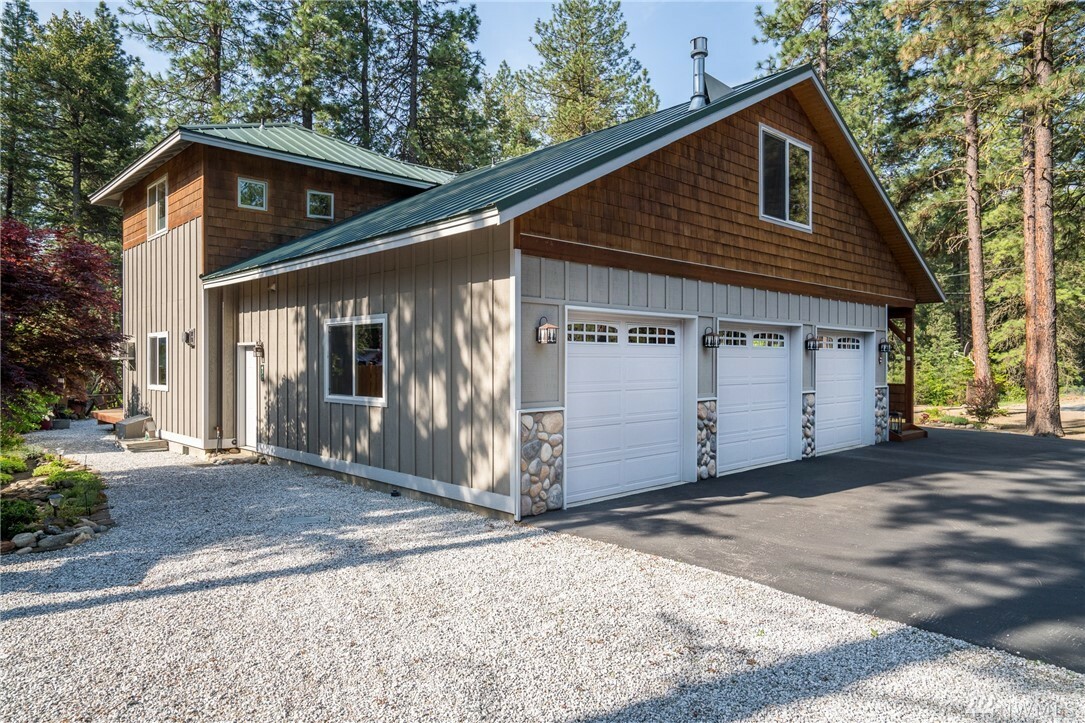 Property Photo:  21213 Stetson Rd  WA 98826 