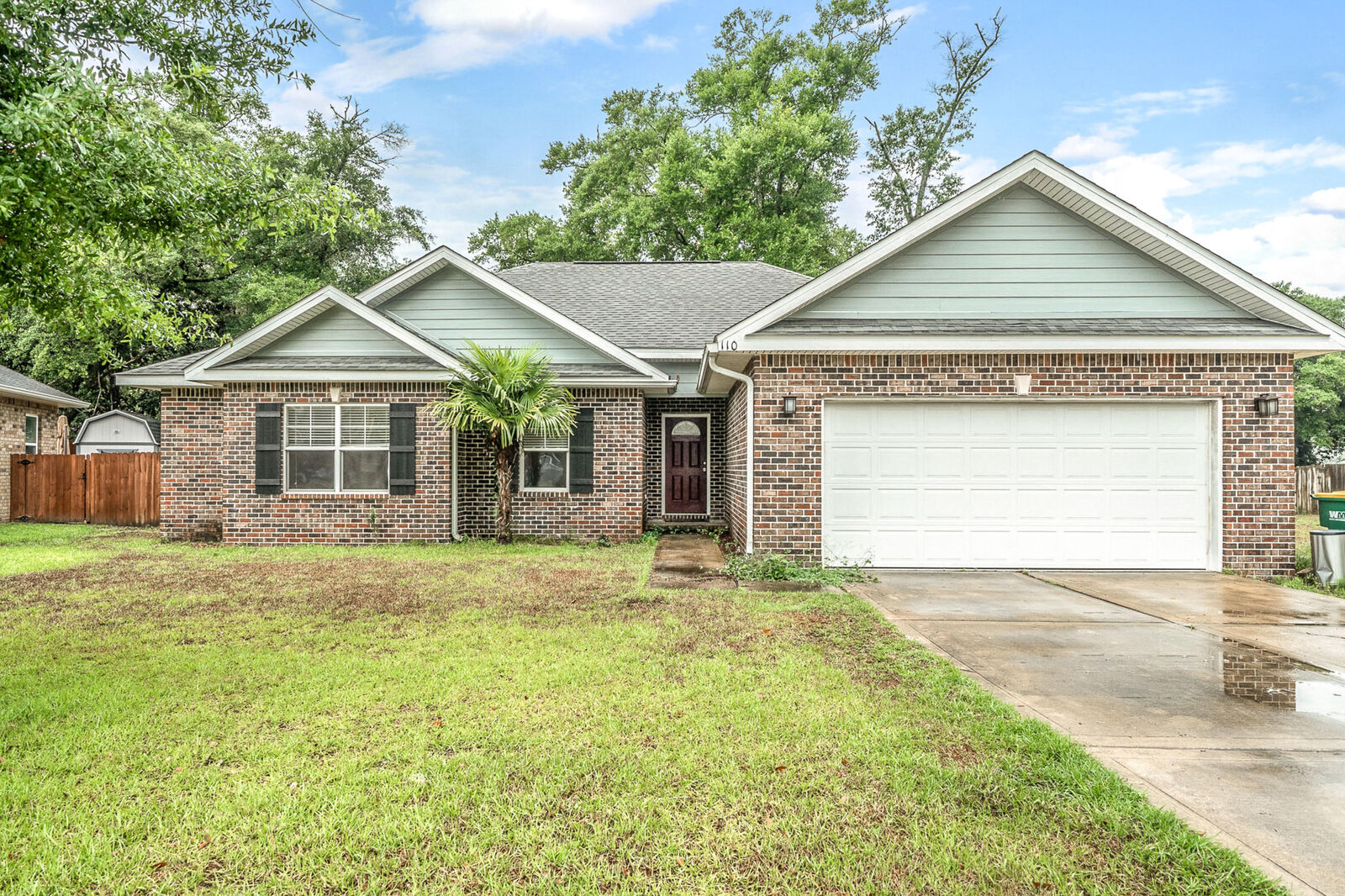 Property Photo: 110 Arrowhead Way FL 32578