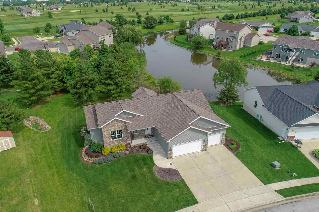 Property Photo:  820 Stonelake  IL 61548 