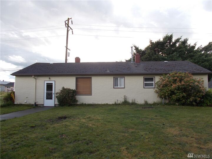 Property Photo: 10563 District Line Rd WA 98233