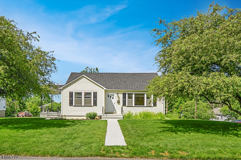 Property Photo:  200 New Jersey Ave  NJ 08865 